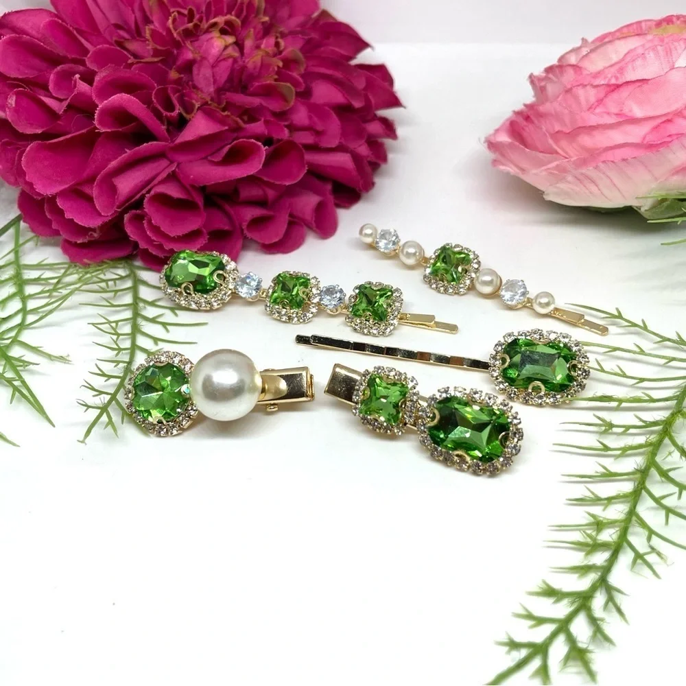 NEW⚜️Bright Green Crystal Embellished Hair Barrette